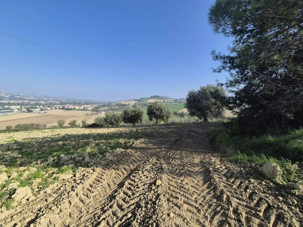 Palazzo / stabile a Fermo in Contrada Montone - Foto 5