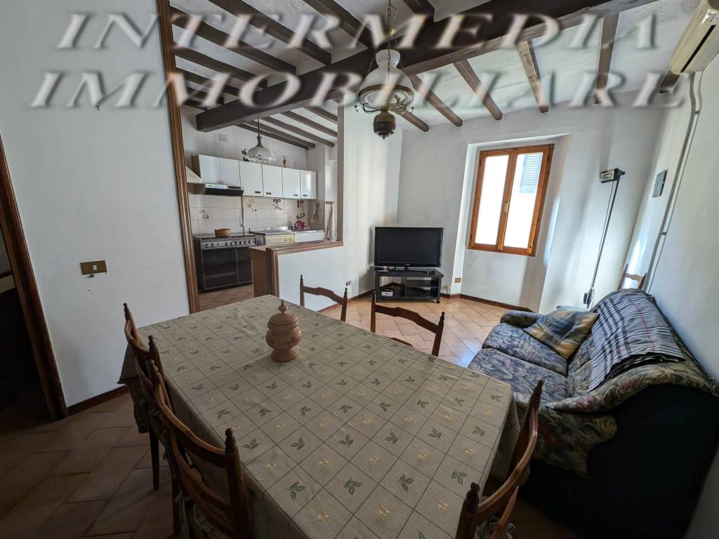 Appartamento a Montevarchi in Via Marzia - Foto 5