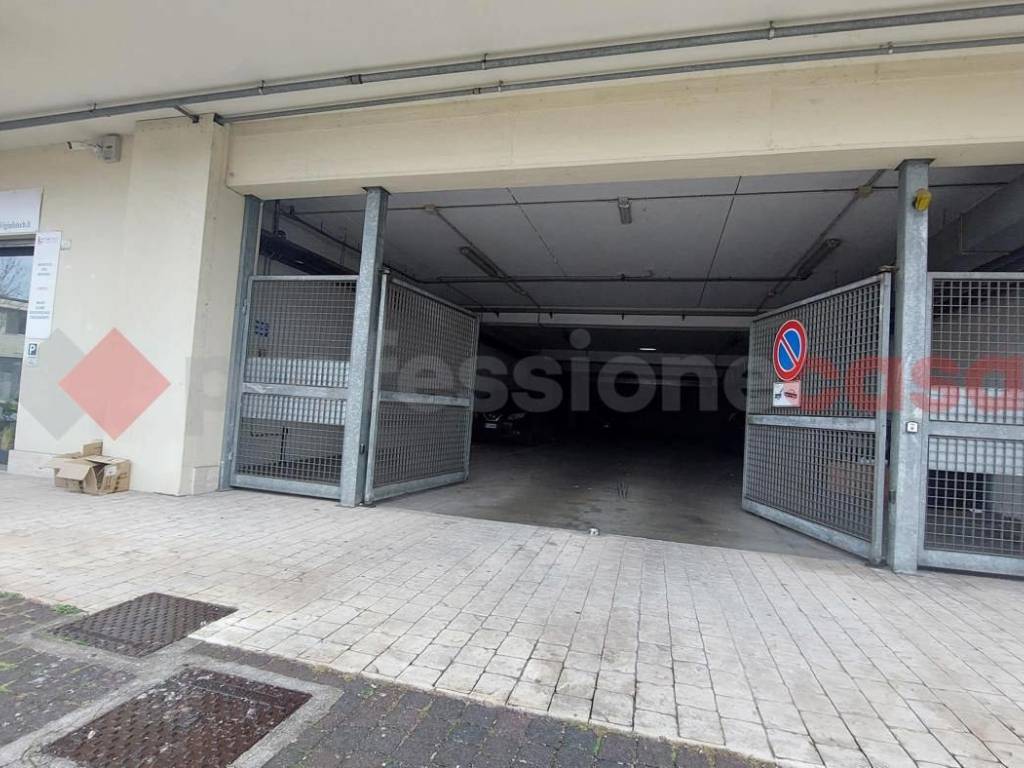 Box / garage a Anagni in Traversa Privata III di Via Rotabile San Francesco, 27 - Foto 3