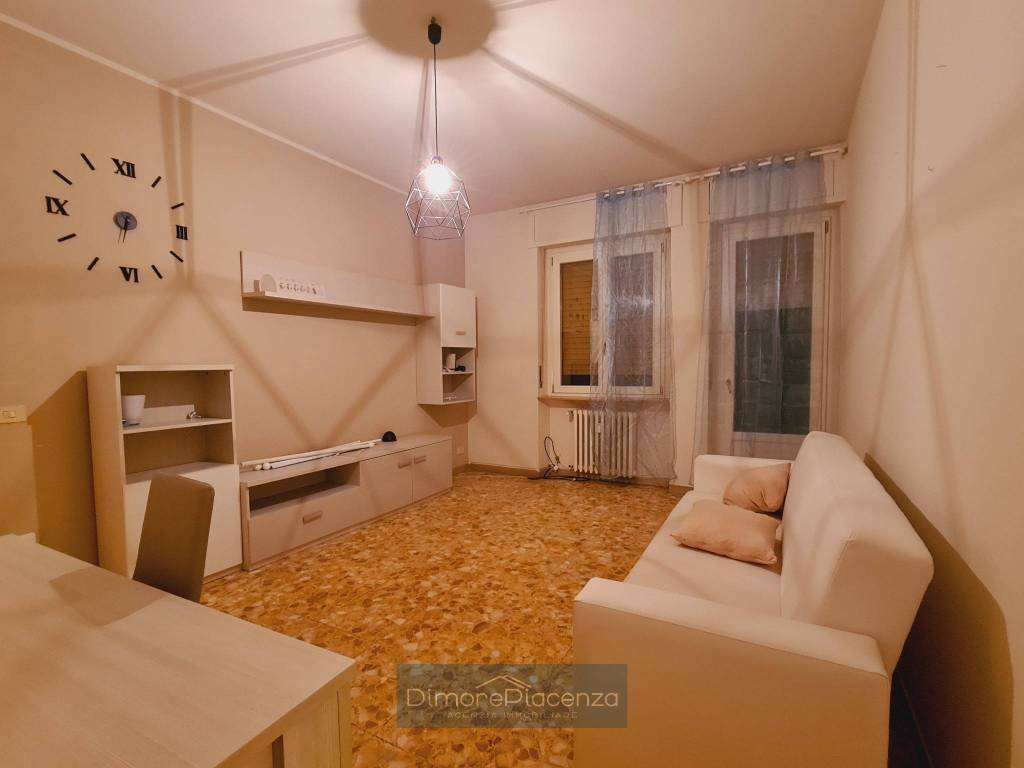 Appartamento a Piacenza in Via Felice Frasi - Foto 2