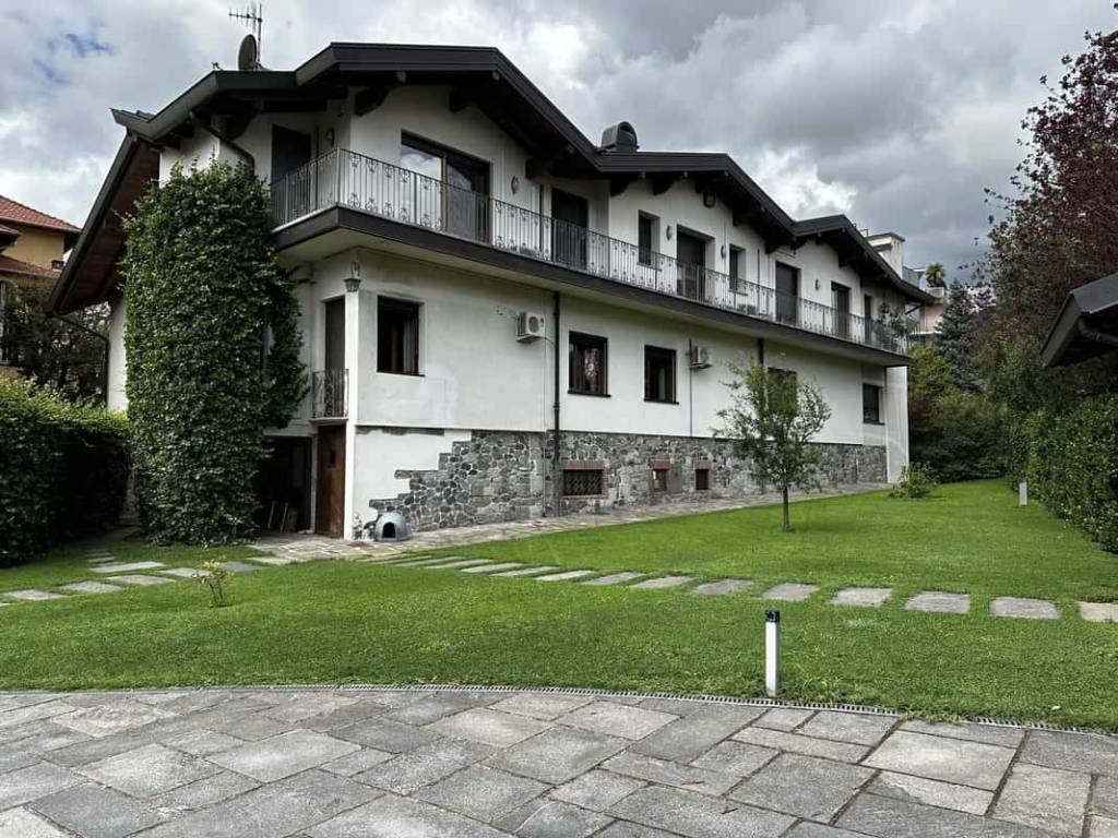 Villa a Borgosesia - Foto 2