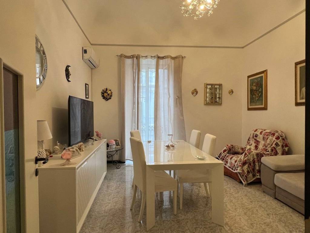 Appartamento a Taranto in Via Regina Elena, 129 - Foto 2