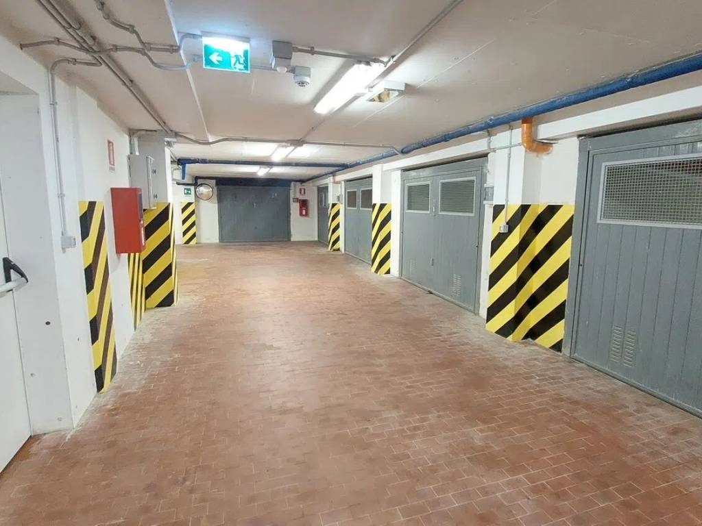 Box / garage a Albenga in Via Monsignore Siboni - Foto 2