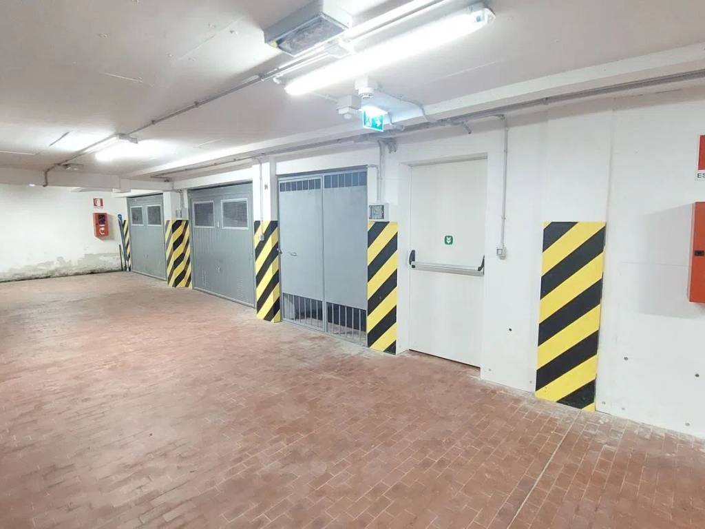Box / garage a Albenga in Via Monsignore Siboni - Foto 3
