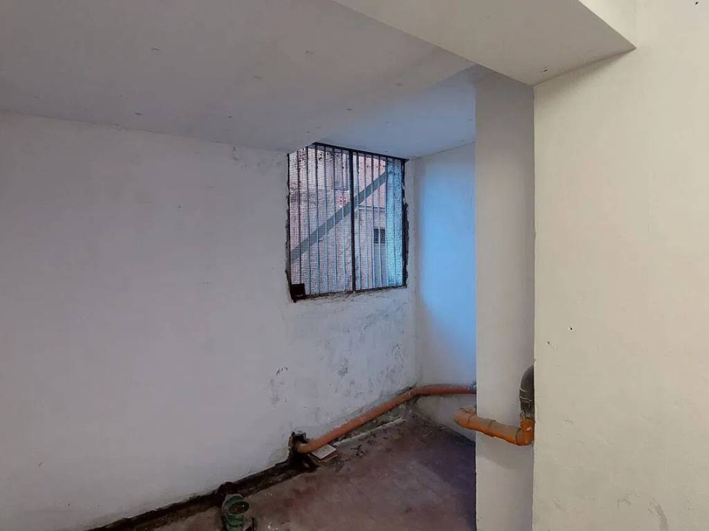 Box / garage a Albenga in Via Monsignore Siboni - Foto 5