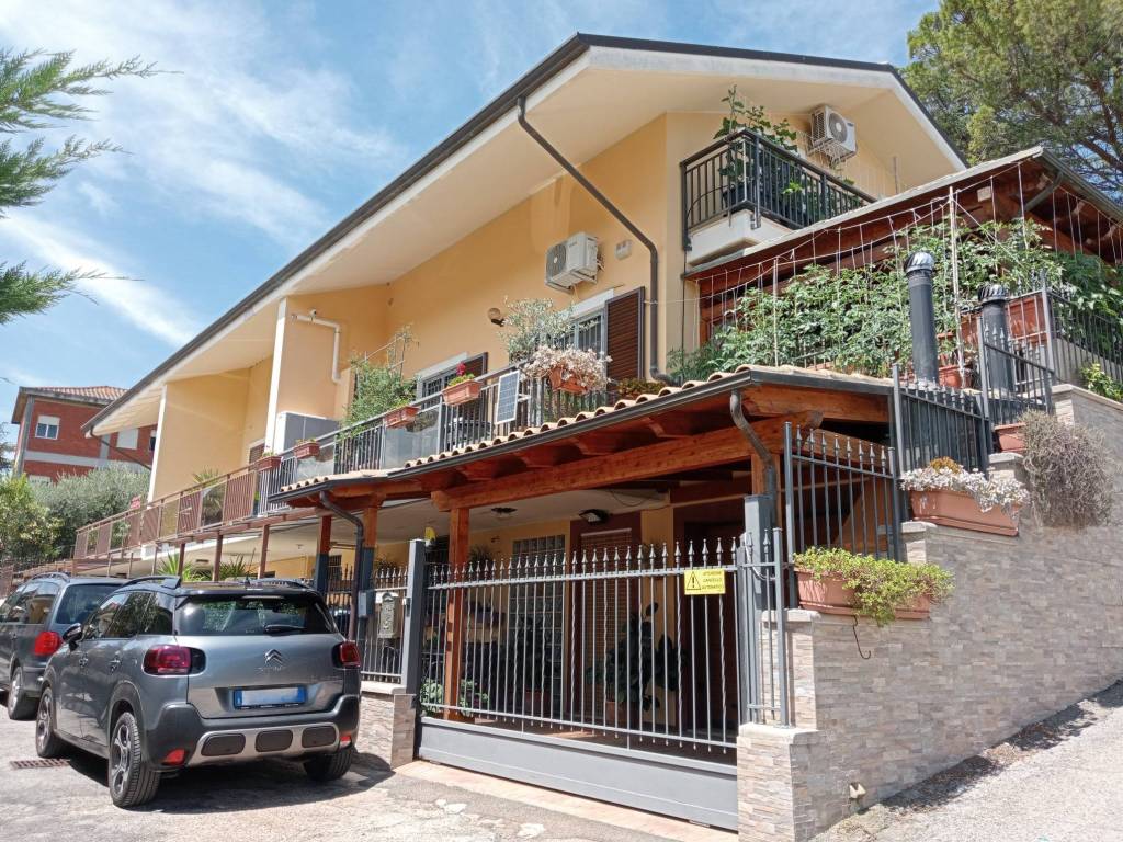 Villa a Pescara in Strada Colle San Donato - Foto 3