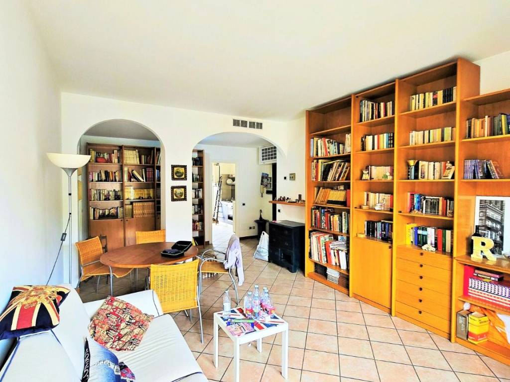Appartamento a Arona in Via Antonio Gramsci, 7 - Foto 2