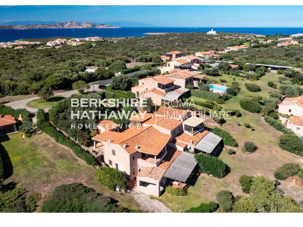 Villa a Arzachena in Via Cala Granu - Foto 4