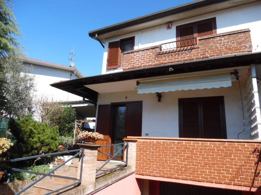Villa a Cervignano d'adda in Via Don Pietro Lazzarini, 8 - Foto 2