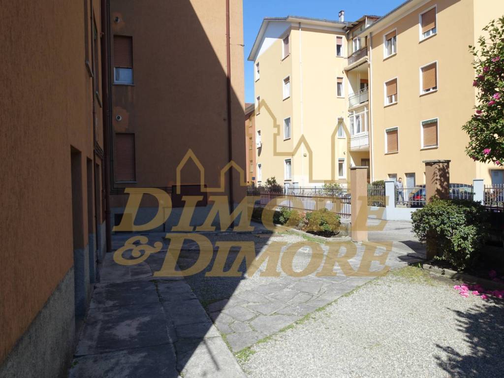 Appartamento a Verbania in VIA ACHILLE ALBASINI, 9 - Foto 2