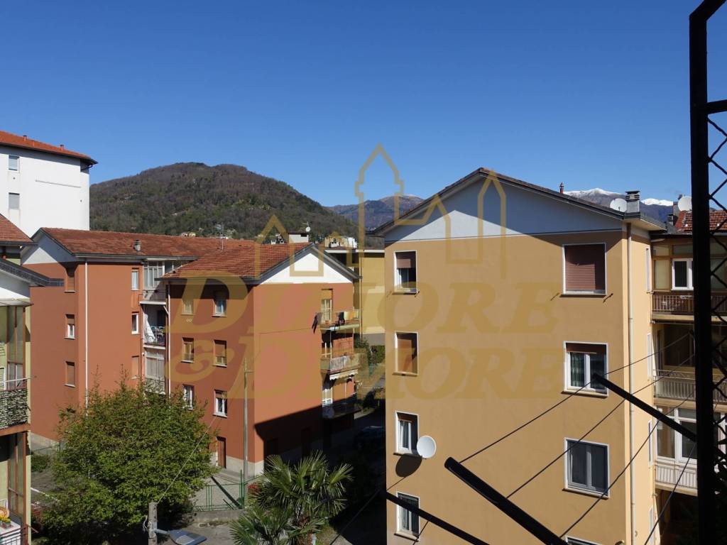 Appartamento a Verbania in VIA ACHILLE ALBASINI, 9 - Foto 3