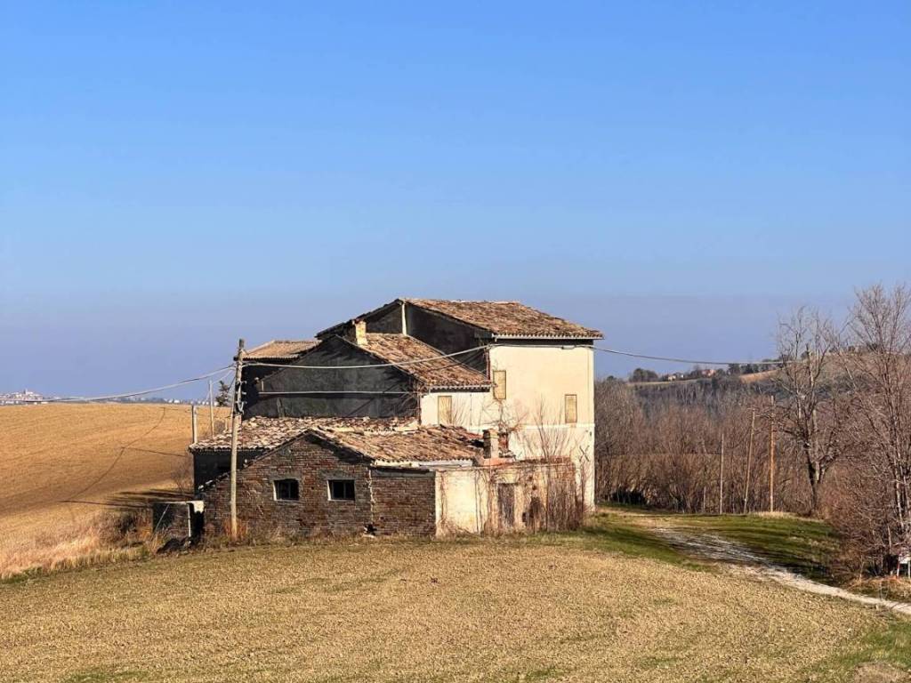 Casa indipendente a Montegiorgio in strada colle bianco - Foto 2