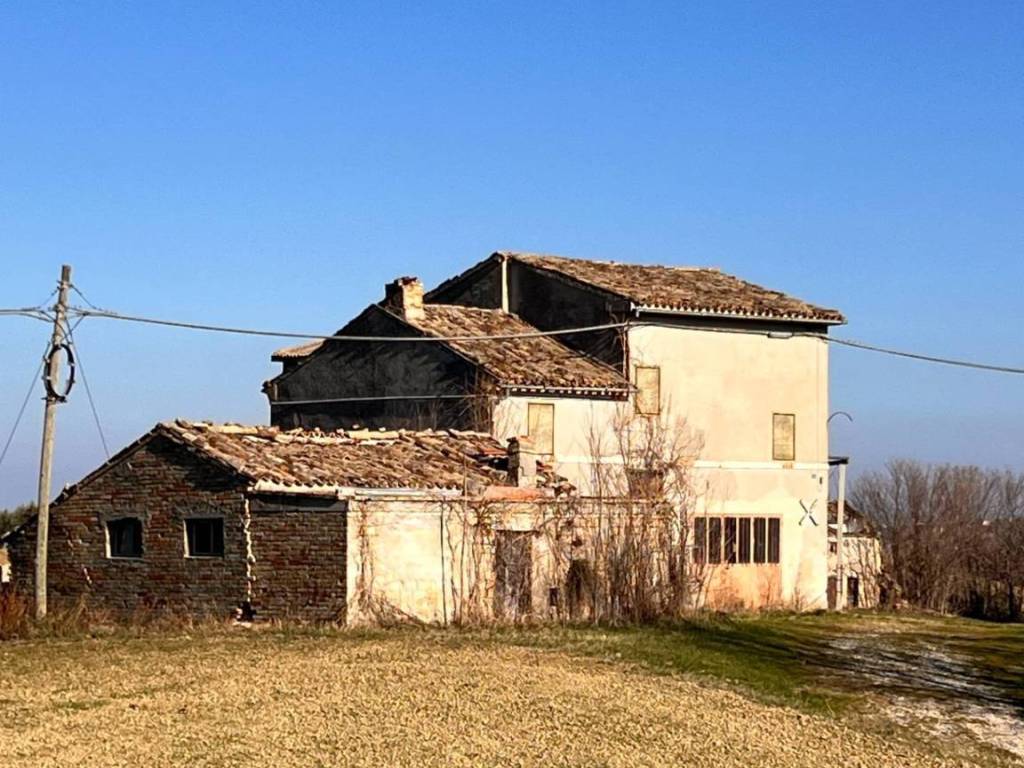 Casa indipendente a Montegiorgio in strada colle bianco - Foto 3