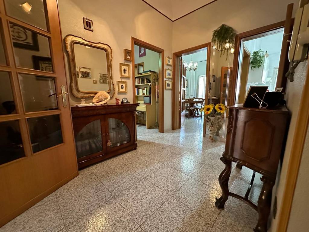 Appartamento a Taranto in Via Giuseppe Mazzini, 42 - Foto 2
