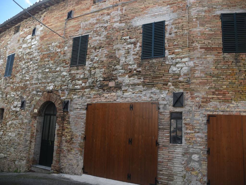 Casa indipendente a Fabriano in Via Santa Lucia, 5 - Foto 2