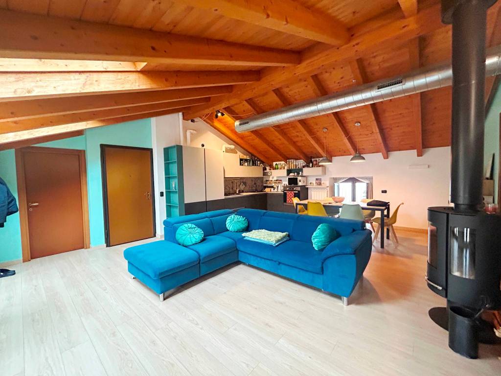 Appartamento a Cislago in Via Camillo Benso di Cavour - Foto 2