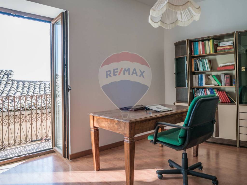 Casa indipendente a Calascibetta in Via San Michele, 36 - Foto 2