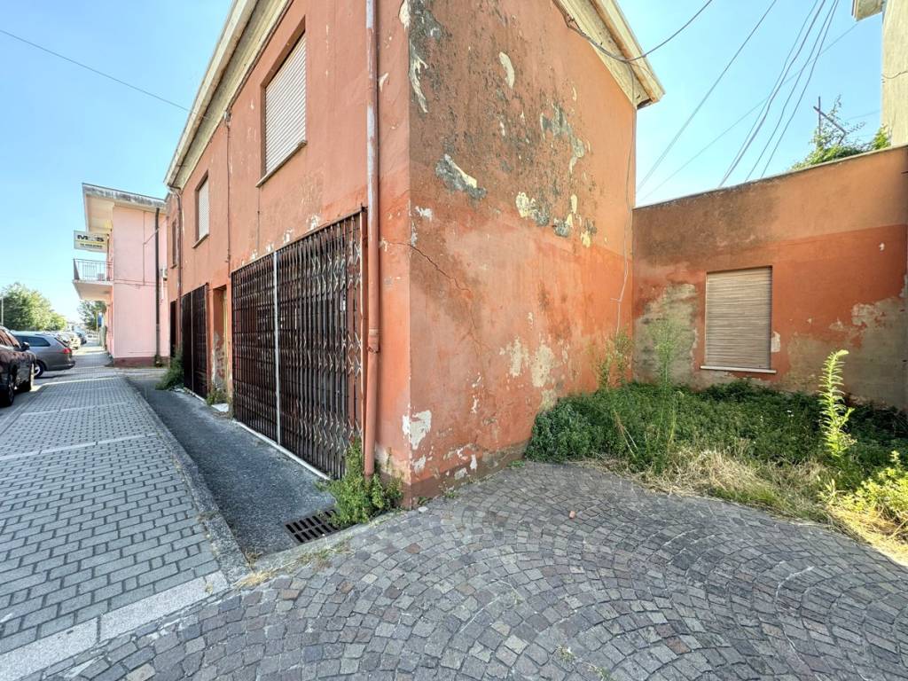 Rustico / casale a Porto viro in Via Roma, 5 - Foto 4
