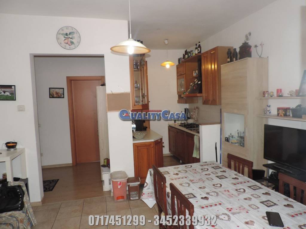 Appartamento a Chiaravalle in Piazza Giuseppe Mazzini, 10 - Foto 2