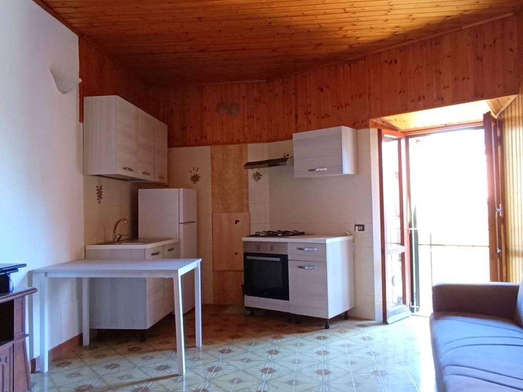 Appartamento a Magliano sabina in Via Sabina, 75 - Foto 2