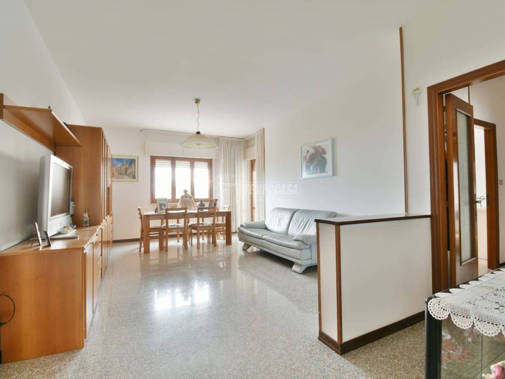 Appartamento a Ascoli piceno in Via Alfredo Balena 4 - Foto 3