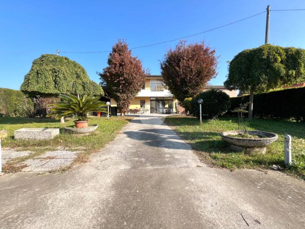 Villa a Brugine in Via Ardoneghe, 66 - Foto 2
