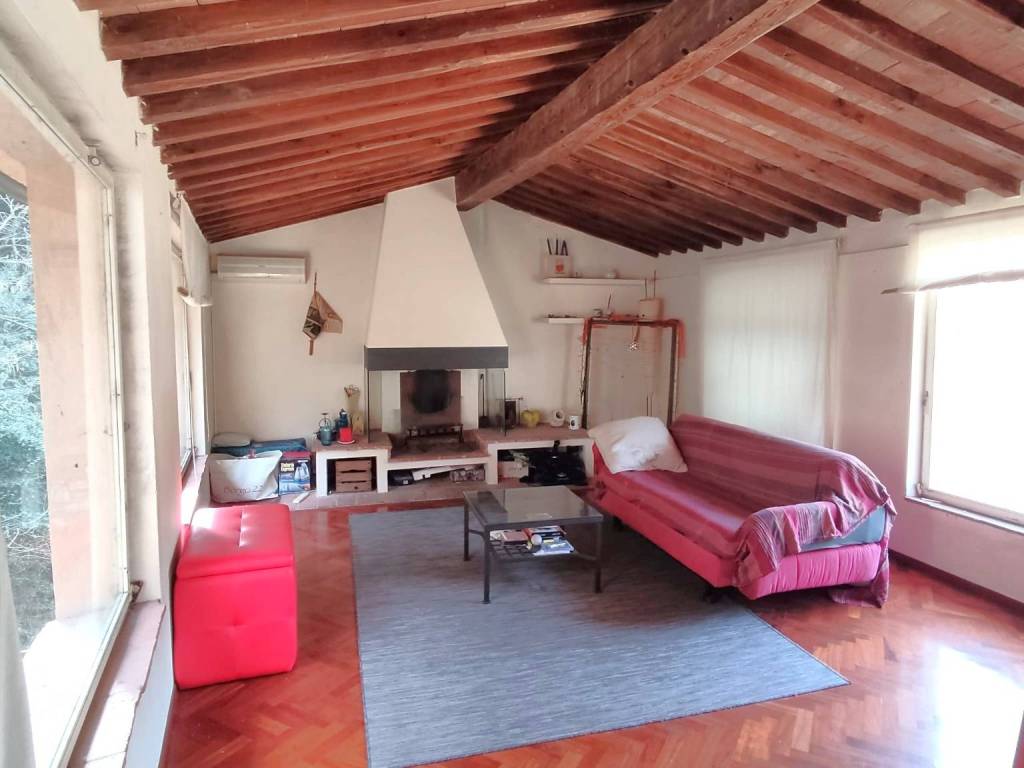 Casa indipendente a Calci in Via Nuova - Foto 2
