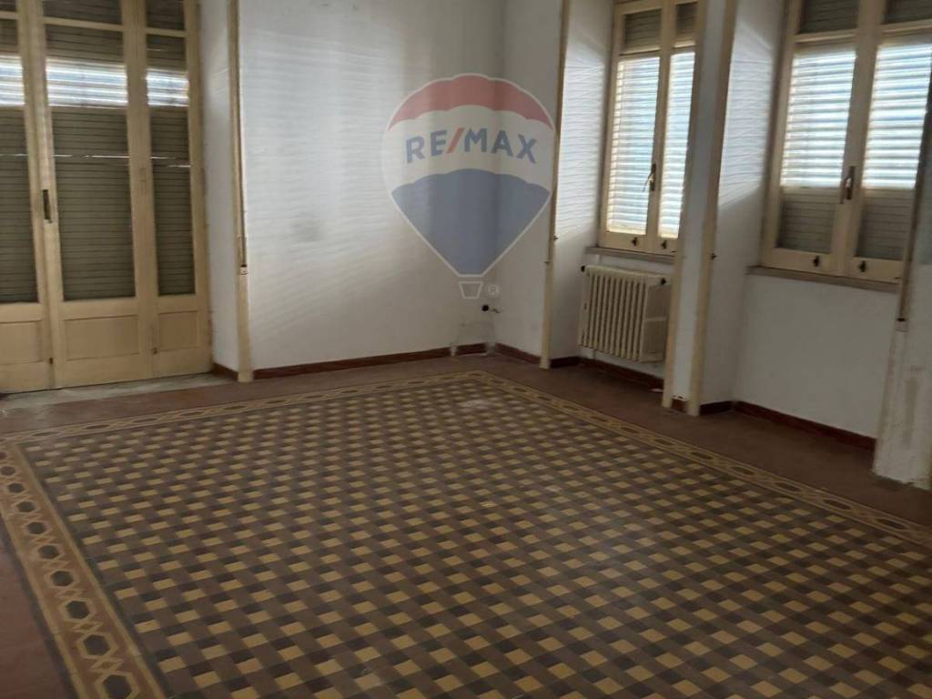 Casa indipendente a Pontecorvo in VIA CARLO BERGAMASCHI - Foto 5