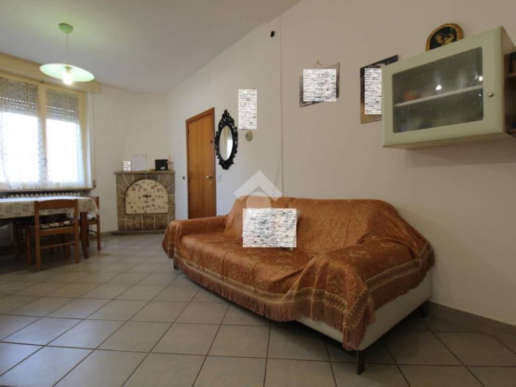 Appartamento a Bellante in Via Nazionale, 54 - Foto 4