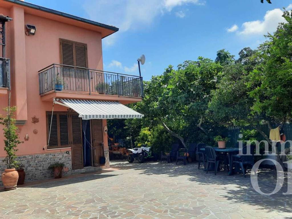 Villa a Rosignano marittimo in Localita' Castelpiero-gabbro, 43 - Foto 3