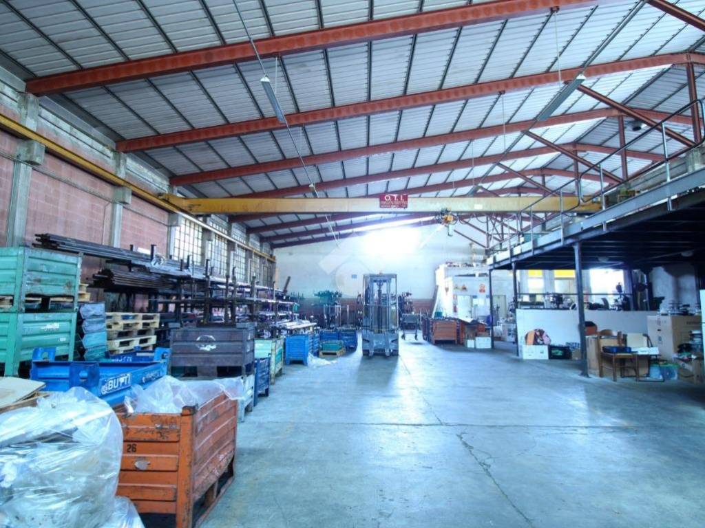 Immobile a Monte marenzo in Via Industriale, 28 - Foto 2