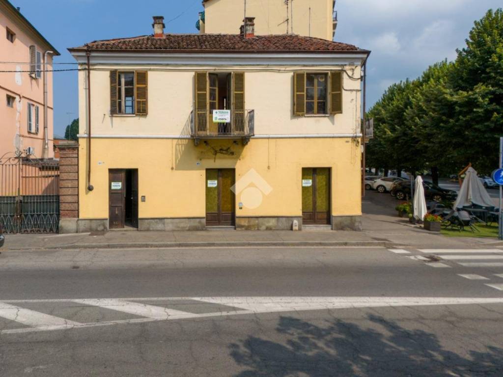 Casa indipendente a Saluzzo in Via Savigliano, 63 - Foto 4