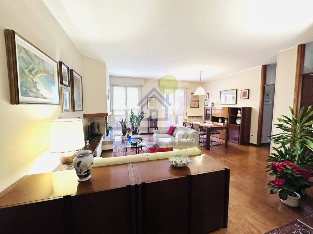 Appartamento a Sant'angelo lodigiano in VIA STEFANO FURIOSI 2 - Foto 2