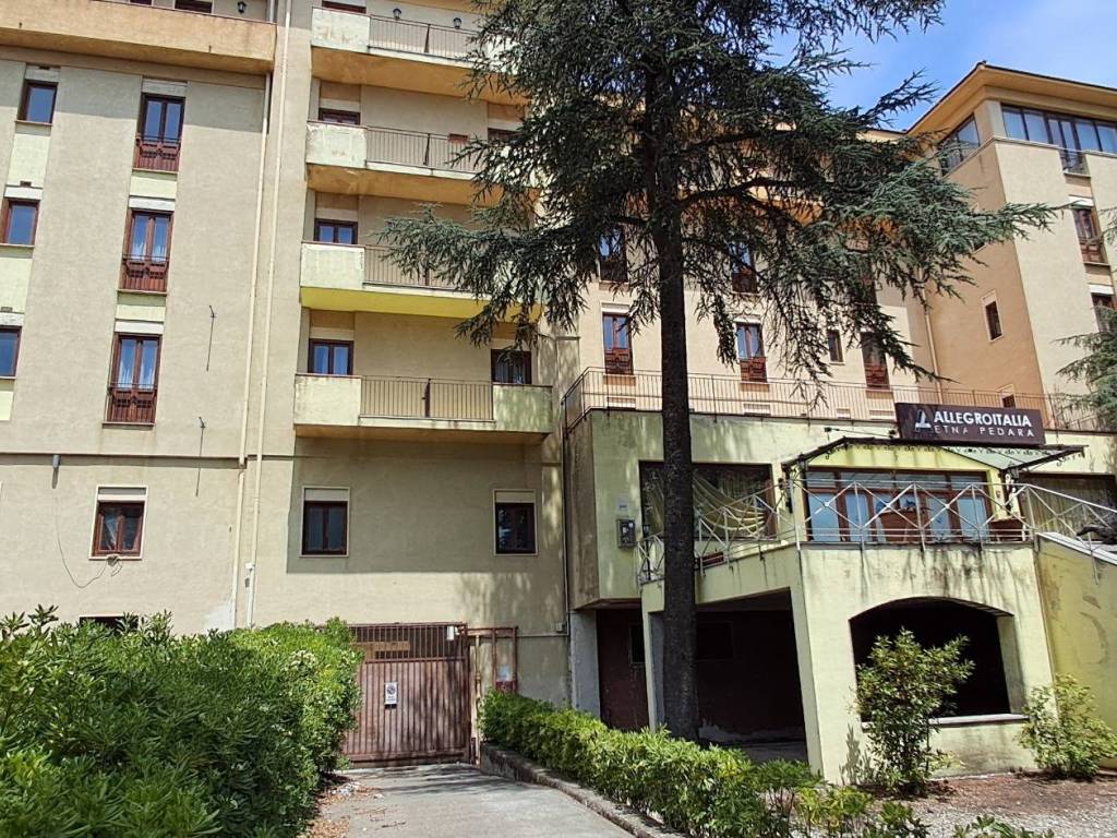 Palazzo / stabile a Pedara in Via Luigi Pirandello, 2 - Foto 4