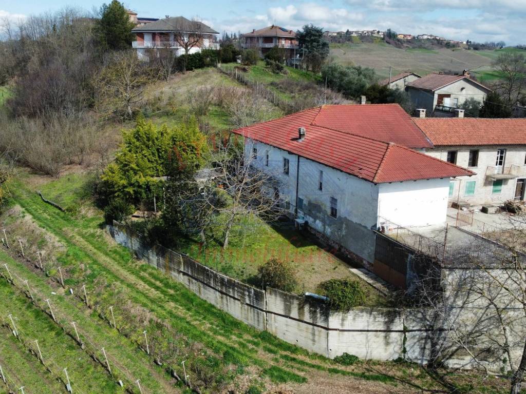 Rustico / casale a Castagnole delle lanze in Via Santa Maria - Foto 2