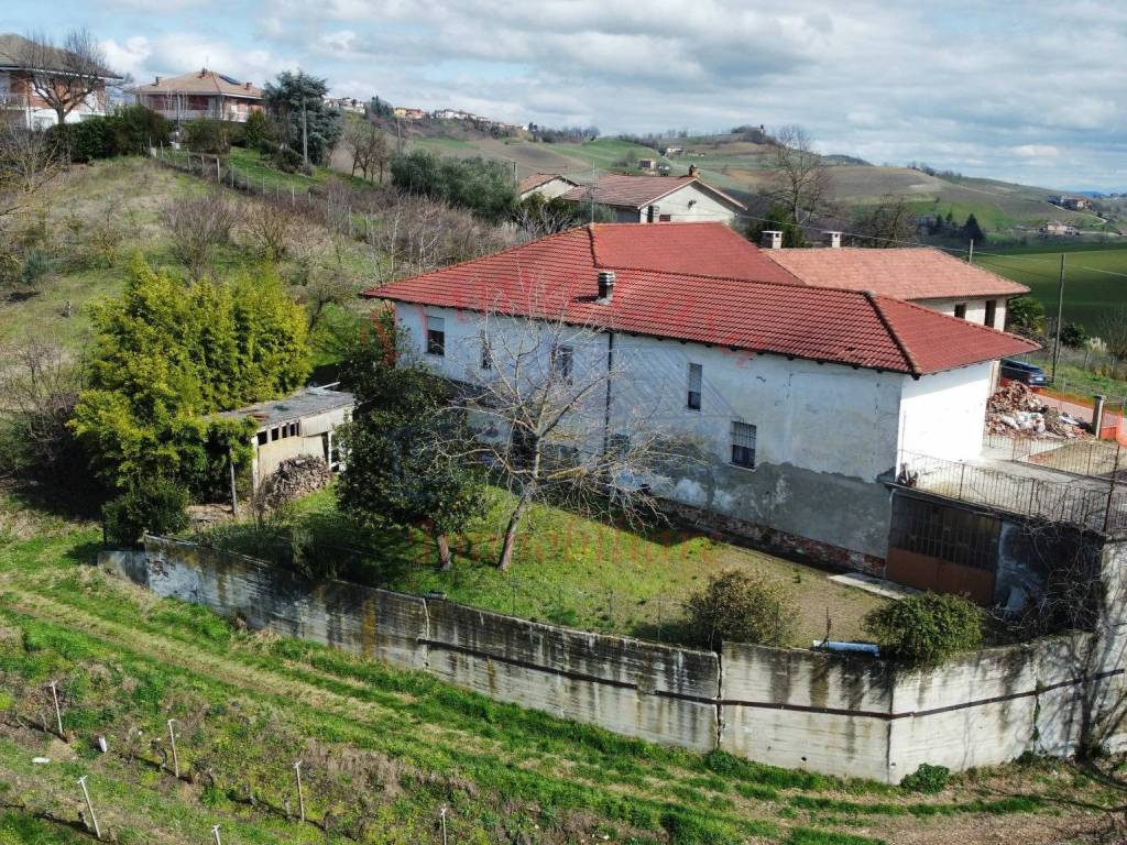Rustico / casale a Castagnole delle lanze in Via Santa Maria - Foto 3