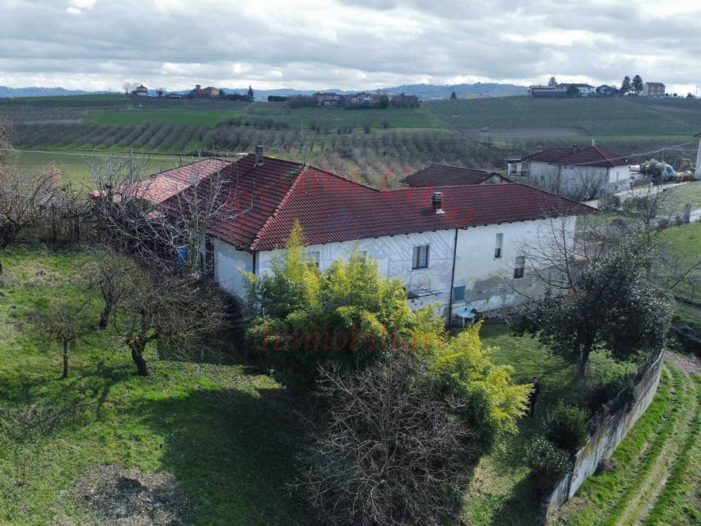 Rustico / casale a Castagnole delle lanze in Via Santa Maria - Foto 5
