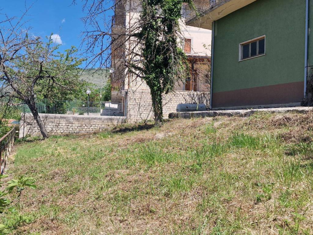 Villa a Tagliacozzo in Via Borgo San Silvestro - Foto 3