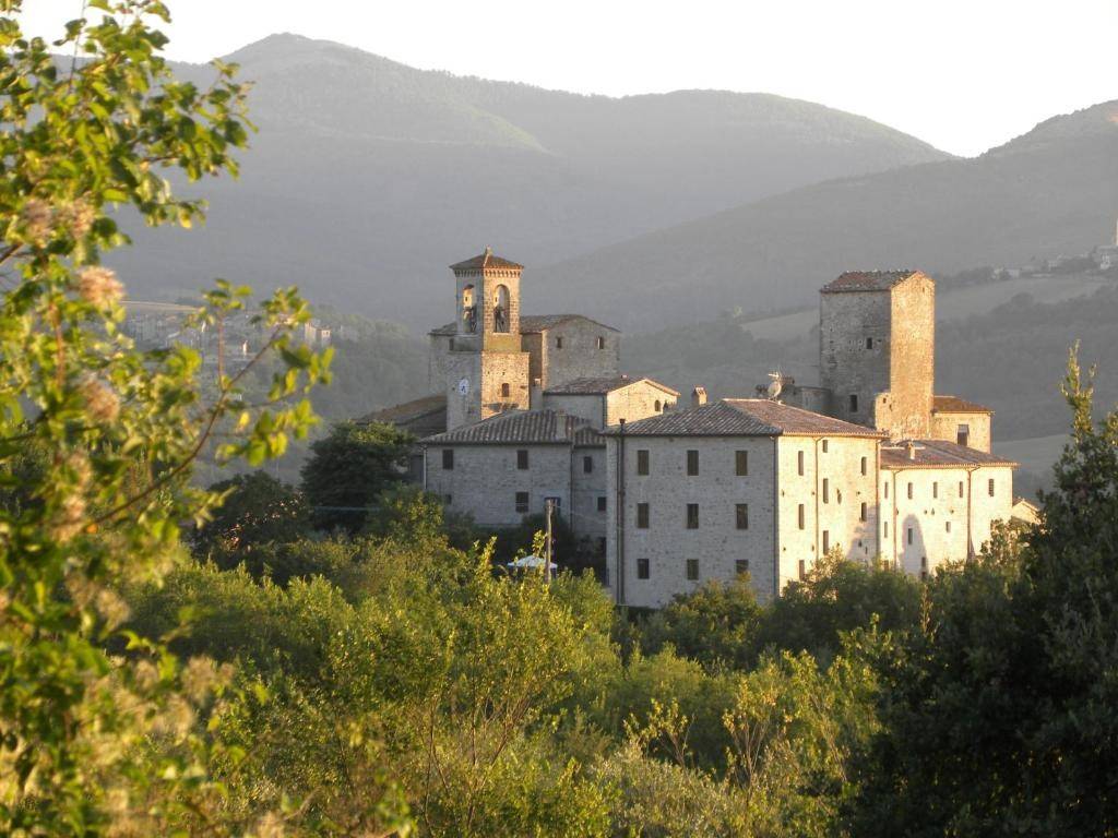 Palazzo / stabile a Todi in Vocabolo Castello di Izzalini, 4 - Foto 3