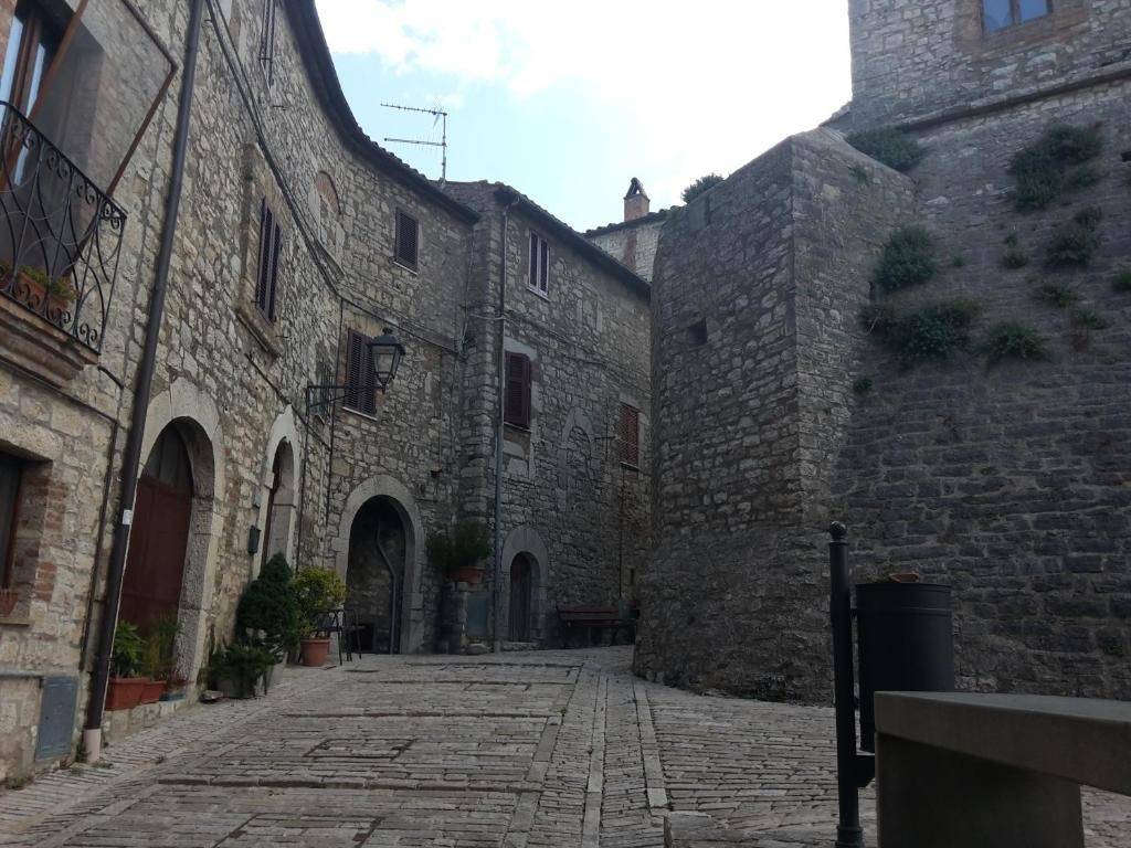 Palazzo / stabile a Todi in Vocabolo Castello di Izzalini, 4 - Foto 4