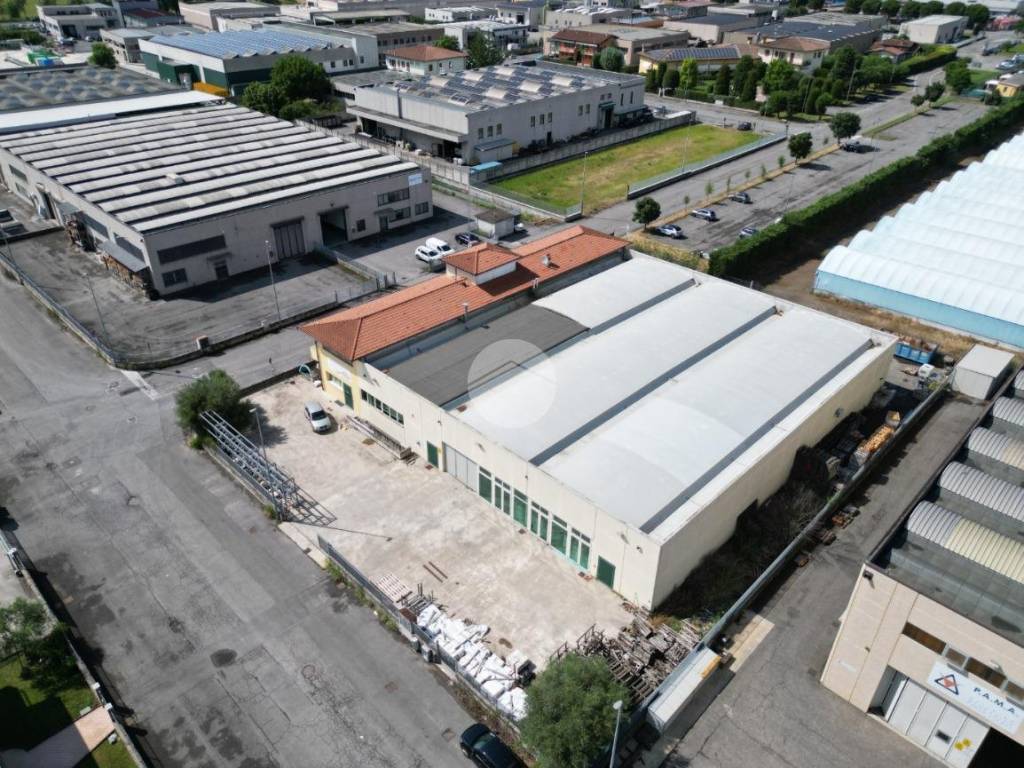 Immobile a Azzano mella in Via Dell'Industria, 36 - Foto 2