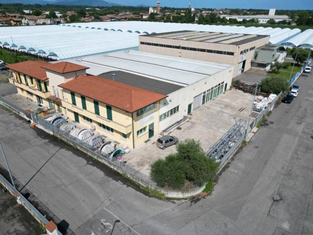 Immobile a Azzano mella in Via Dell'Industria, 36 - Foto 4