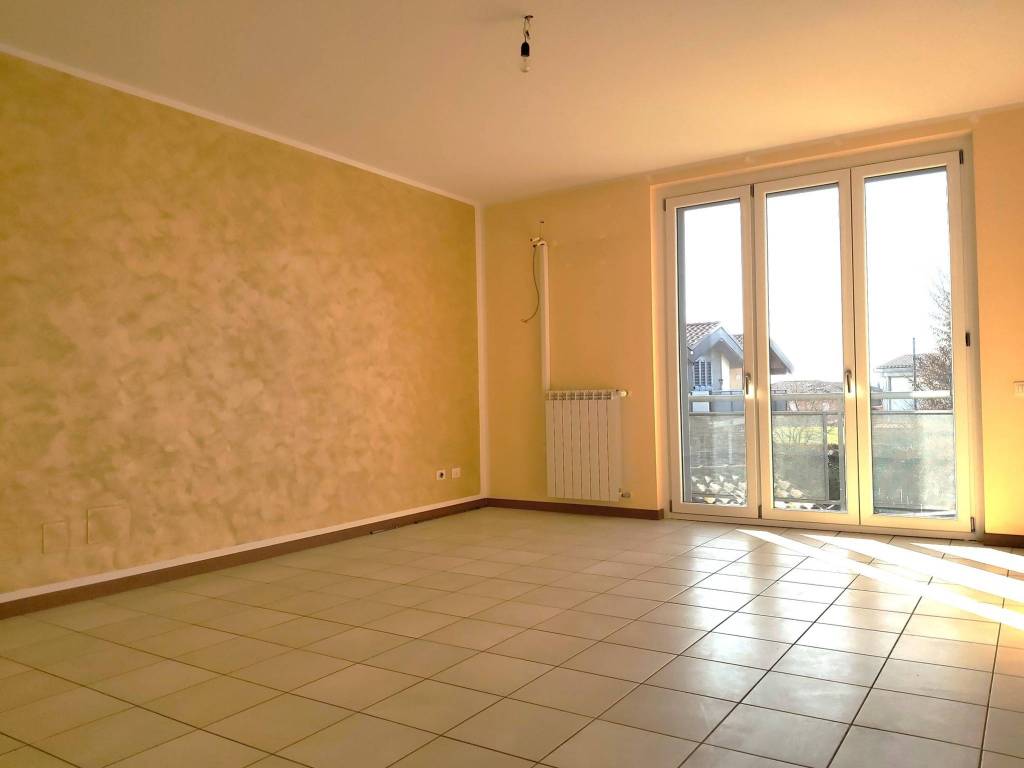 Appartamento a Tradate in Via Canaletto, 17 - Foto 4