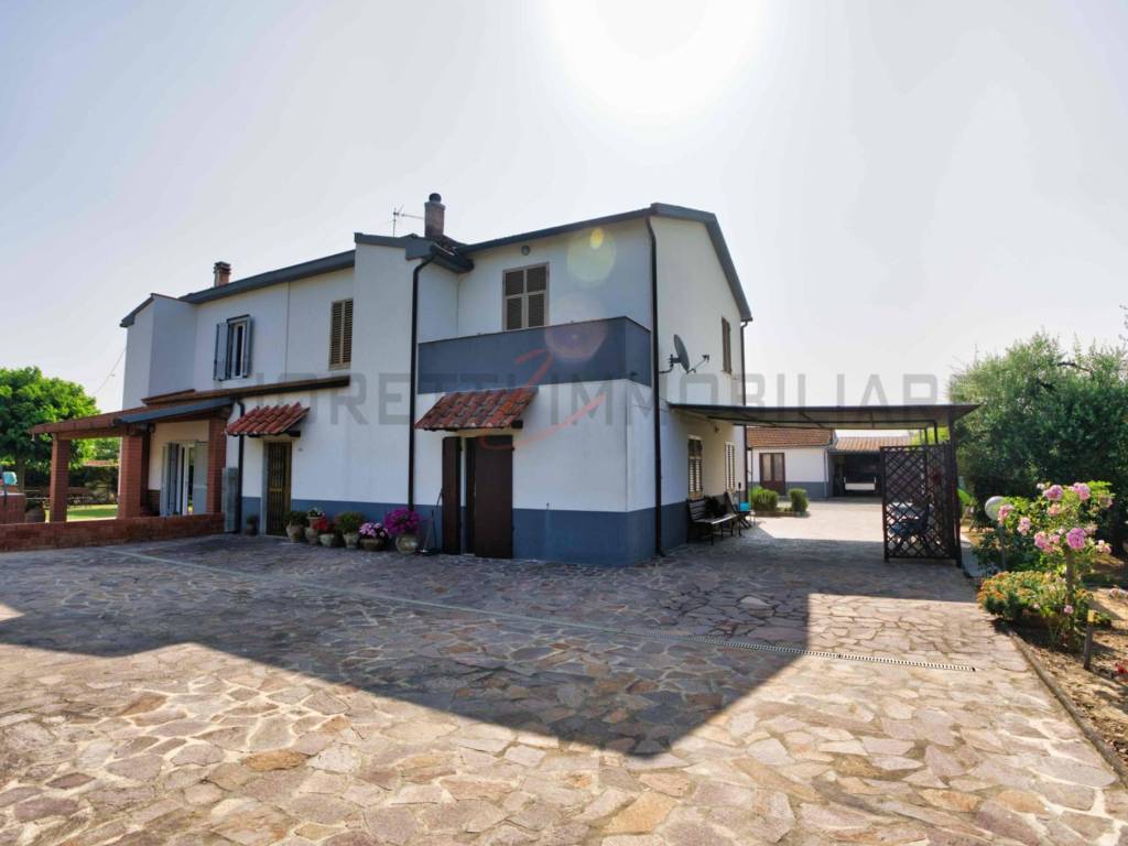 Casa indipendente a Piombino in Località La Sdriscia - Foto 2