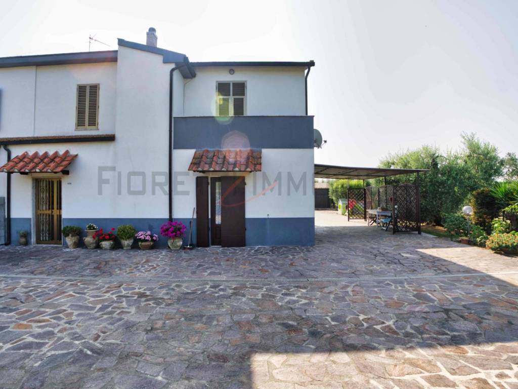 Casa indipendente a Piombino in Località La Sdriscia - Foto 3