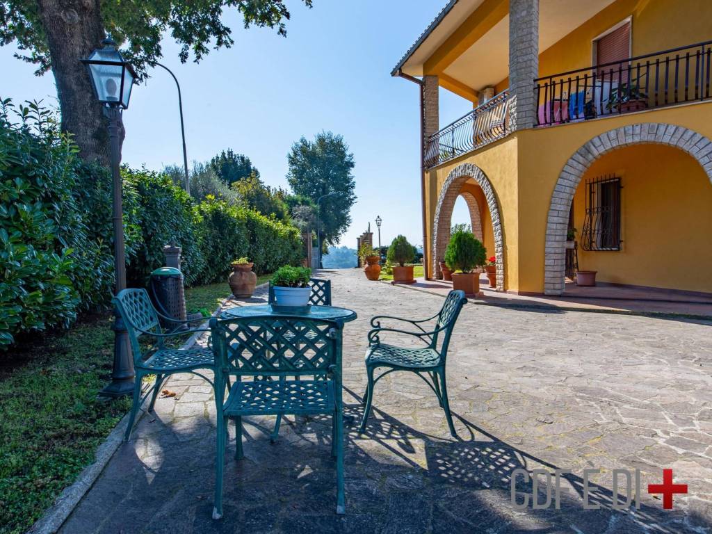 Villa a Magliano sabina in Vocabolo Madonna degli Angeli - Foto 3