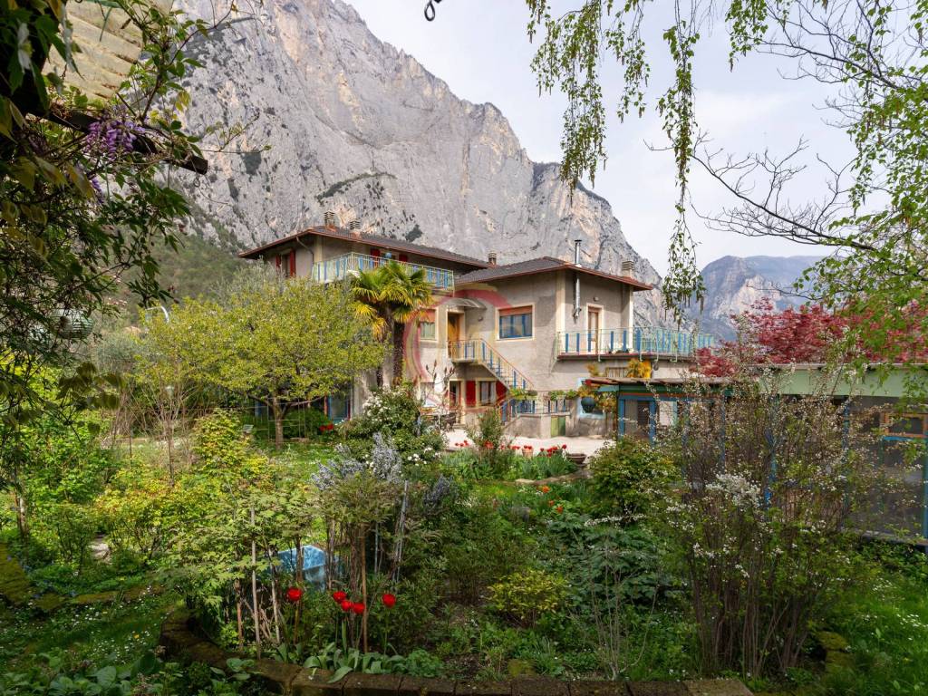 Villa a Dro in Viale Daino, 4 - Foto 2