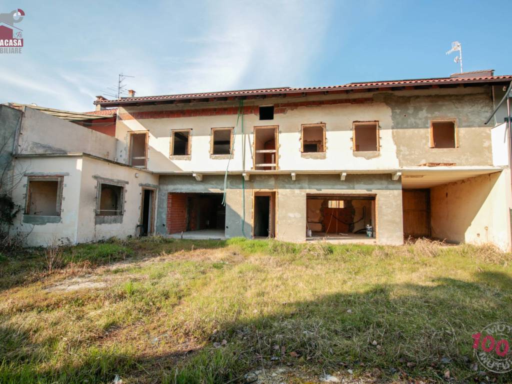 Villa a Saluggia in Via Generale Giovanni Battista Demaria, 53 - Foto 2