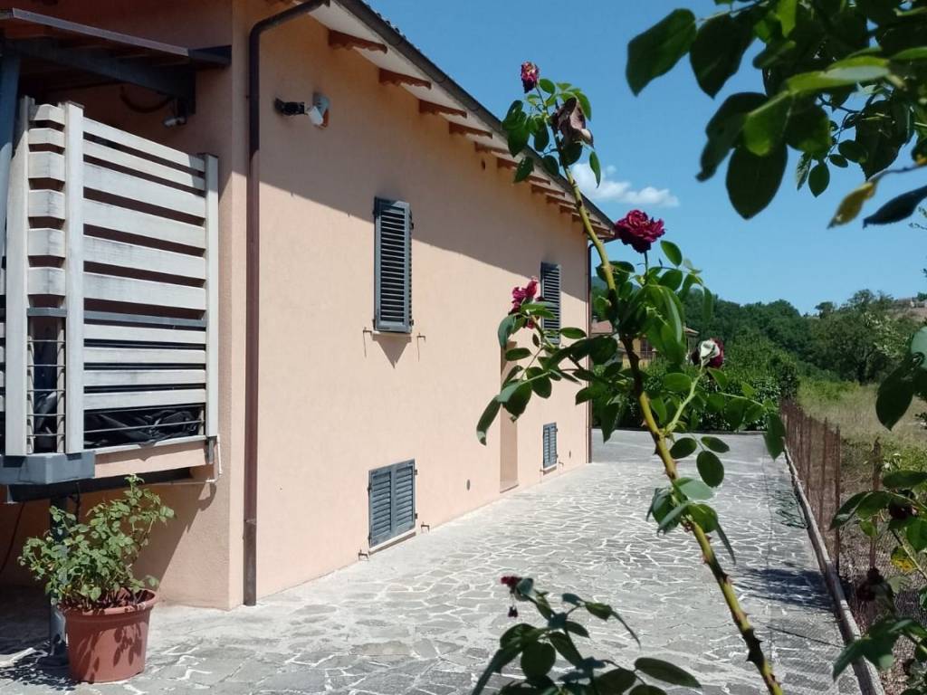 Villa a Fabriano in Località Ca' Maiano, 11 - Foto 3