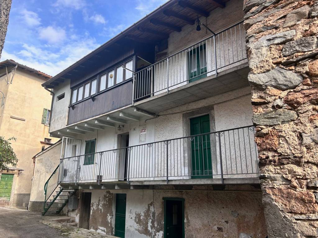Casa indipendente a Cuasso al monte in Via del Sasso - Foto 2